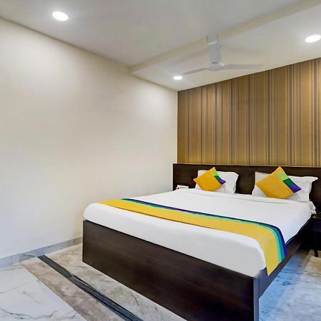 Itsy Hotels Neeranand Plaza كولكاتا المظهر الخارجي الصورة