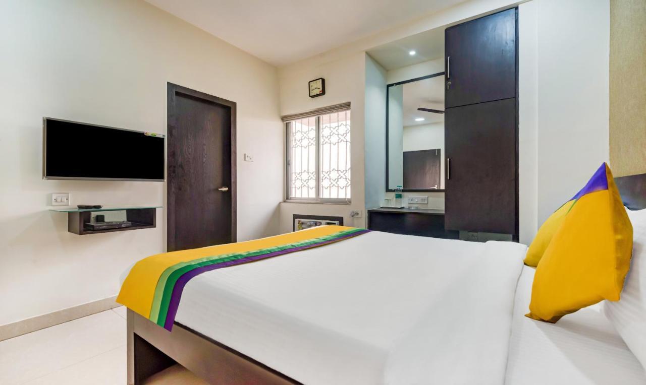 Itsy Hotels Neeranand Plaza كولكاتا المظهر الخارجي الصورة