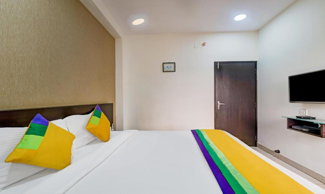 Itsy Hotels Neeranand Plaza كولكاتا المظهر الخارجي الصورة