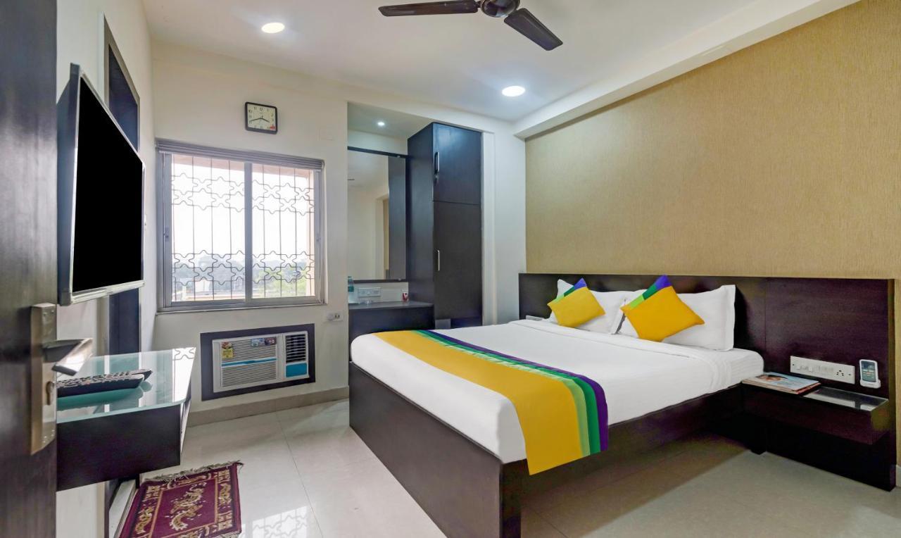 Itsy Hotels Neeranand Plaza كولكاتا المظهر الخارجي الصورة