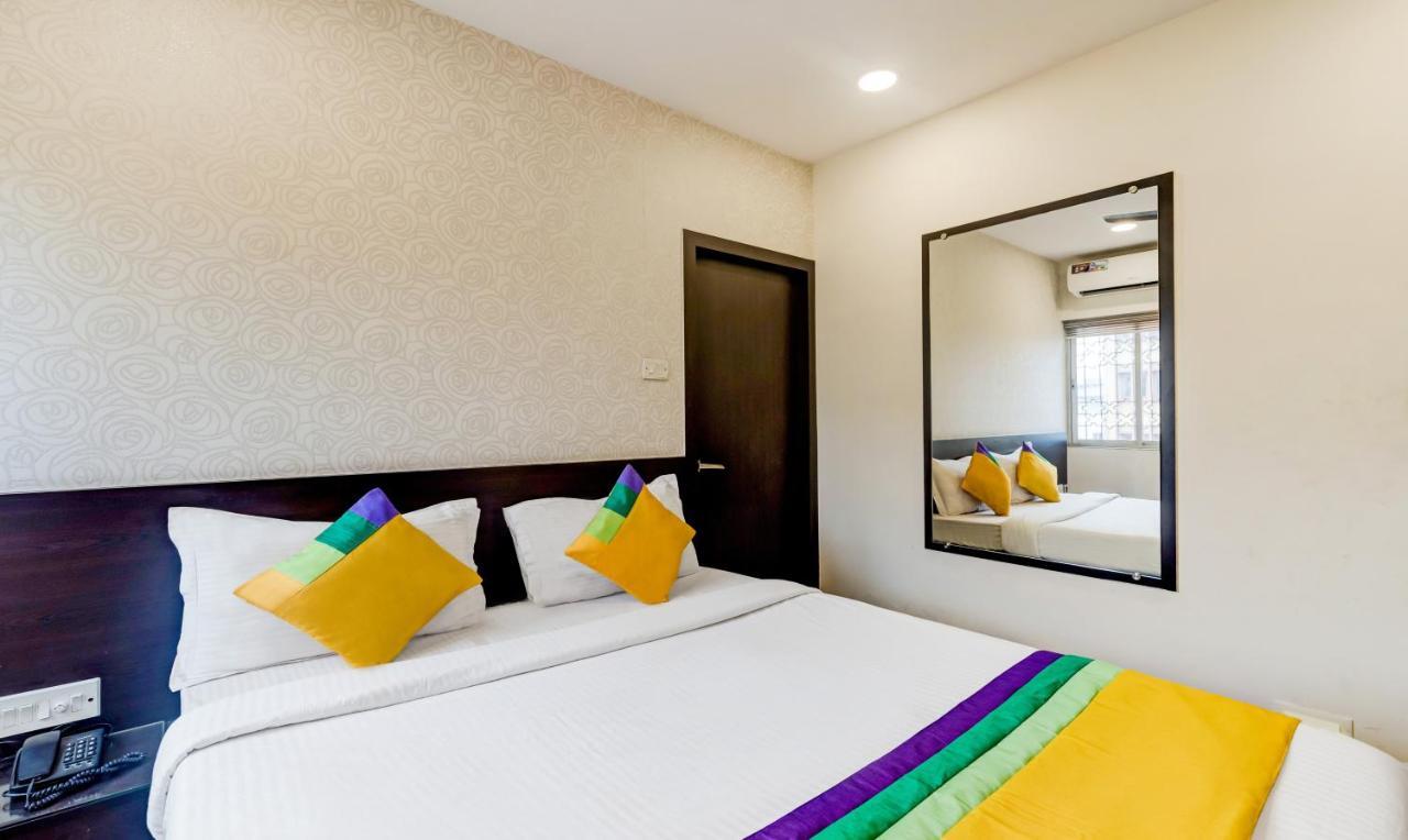 Itsy Hotels Neeranand Plaza كولكاتا المظهر الخارجي الصورة