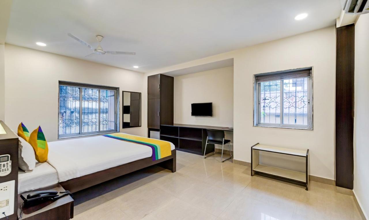 Itsy Hotels Neeranand Plaza كولكاتا المظهر الخارجي الصورة